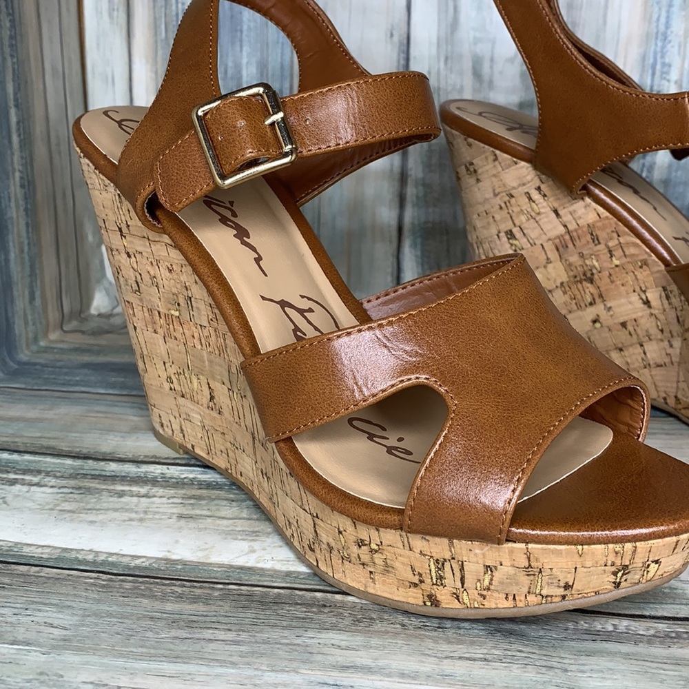 American Rag Rochelle Platform Wedge Sandals - Picture 2 of 5